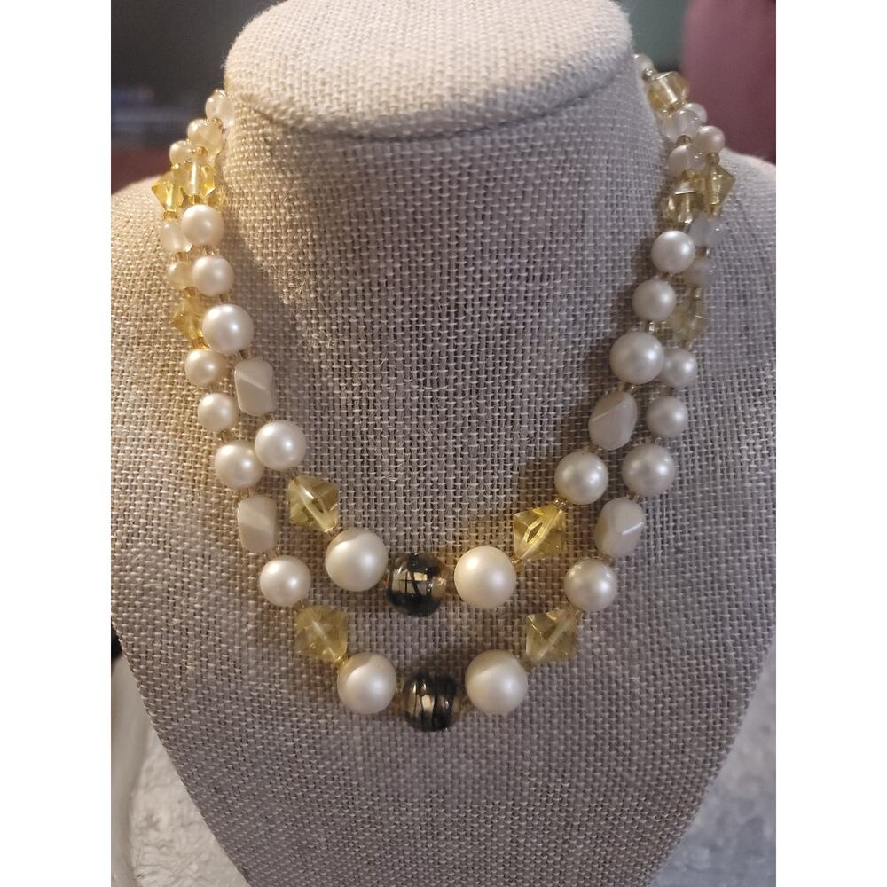 Vintage faux pearl and yelllow/green beaded necklace made in "Japan"
